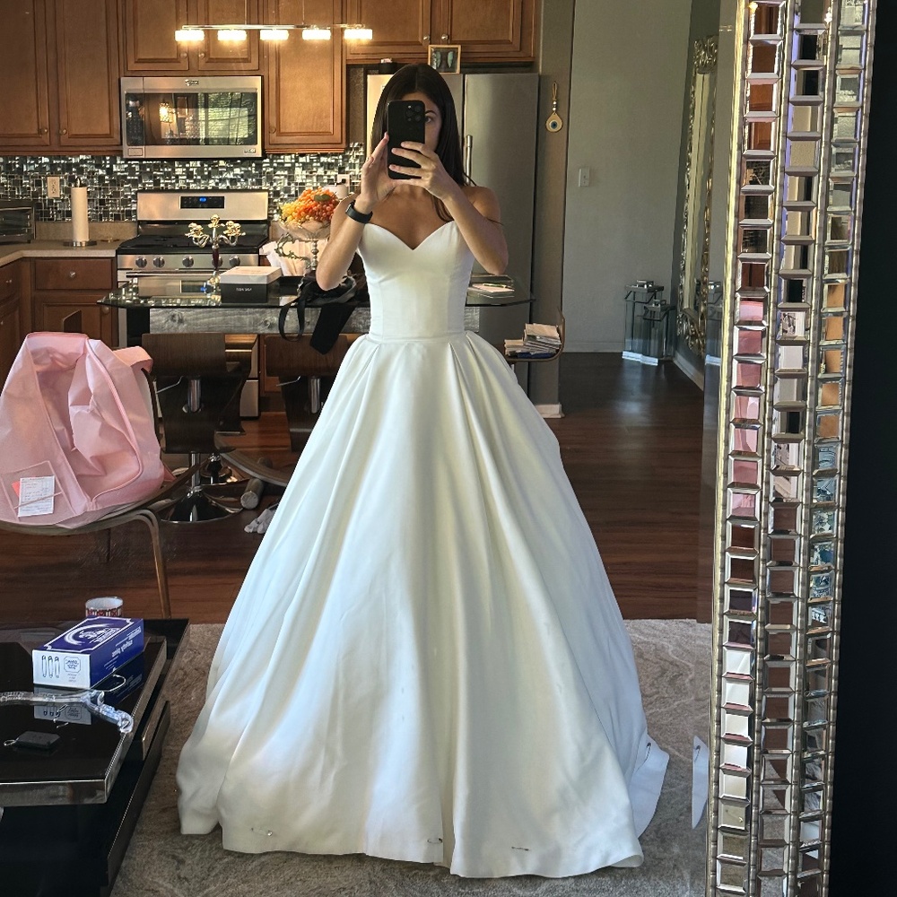 Justin Alexander Wedding Dress - Size 0